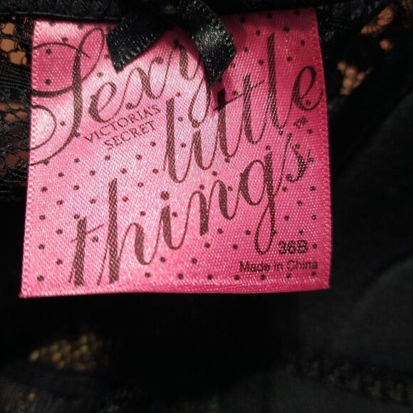 Victoria Secret Black Lace Lingerie - Picture 5 of 5